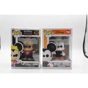 FUNKO POP Lot of 2 Disney Totally Minnie #1111 + Spooky Mickey Mouse #795 Boxed